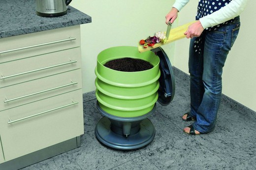 Composter for small spaces