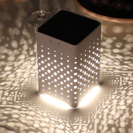 Alice Solar-LED-Tischlampe aus Aluminium