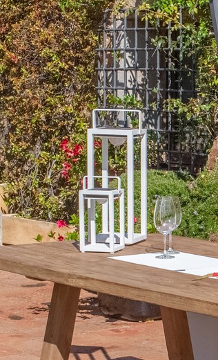 Lux solar table lamp