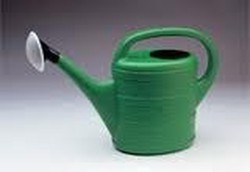 Cronos plastic watering can