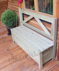 Banco con arcón de madera para jardín