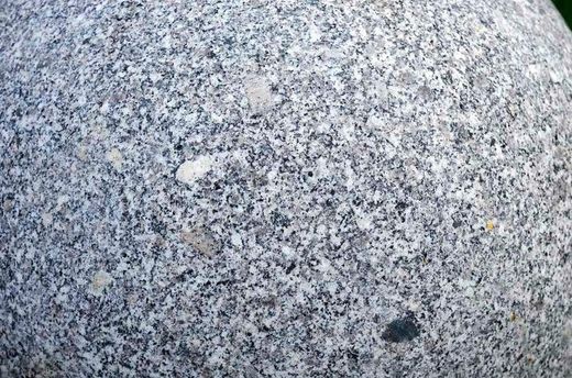 Sfera decorativa in granito per giardino