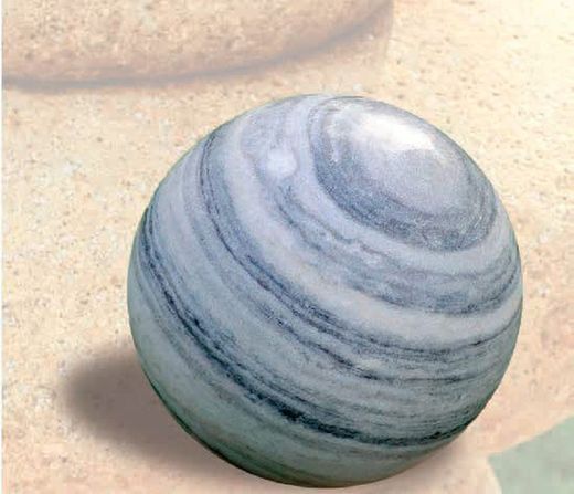 Bola decorativa de mármol veteado para el jardín
