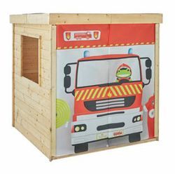 Cabane en bois pour enfants avec décoration pompier