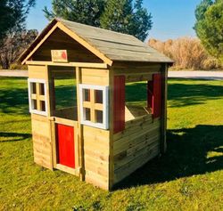 Casita madera infantil Fresita