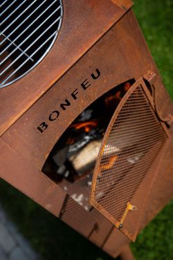Chimenea - estufa - barbacoa BonCarré de la marca BonFeu