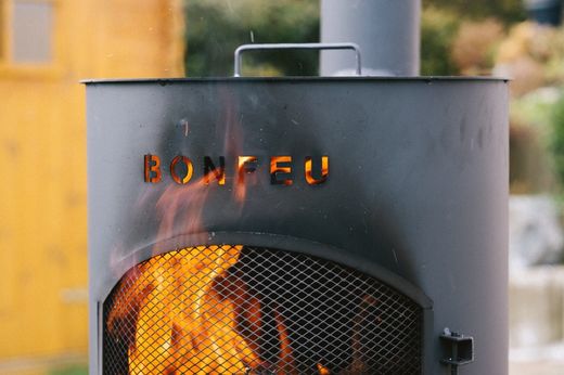 Chimenea - barbacoa Bontino para exterior de la marca BonFeu