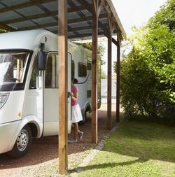 Garage camping-car en pin sylvestre hauteur 404x802x394 cm