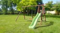 parque infantil de madera con tobogán Narcisse