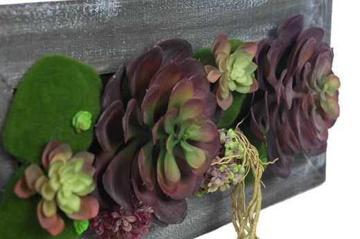 Carré végétal en bois avec fleur synthétique