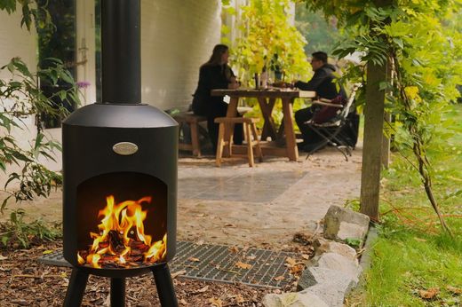Estufa - chimenea BonBini para exterior de la marca BonFeu