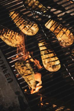 Griglia a semicerchio per barbecue all'aperto BonGrill