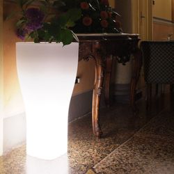 floreira domus com luz