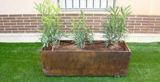 Jardinière rectangulaire en béton largeur 80