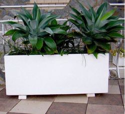 Jardinière rectangulaire en béton largeur 80