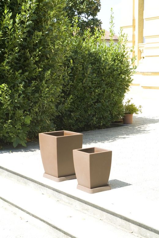 Vaso in resina Hydrus 39x85