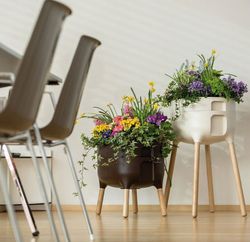 Maceta elevada con autoriego modelo Urbalive