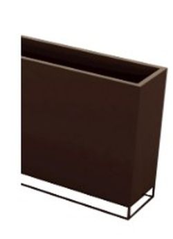 Plantador alto e estreito deondond Por Ramón Esteve 120x30x90h cm