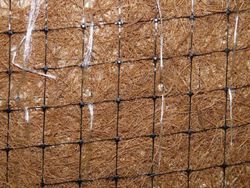 Mallas control erosion