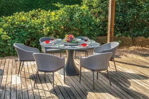 Fano round aluminum outdoor dining table