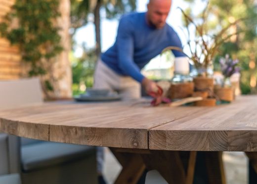 Mesa redonda Kenya de la marca IE3