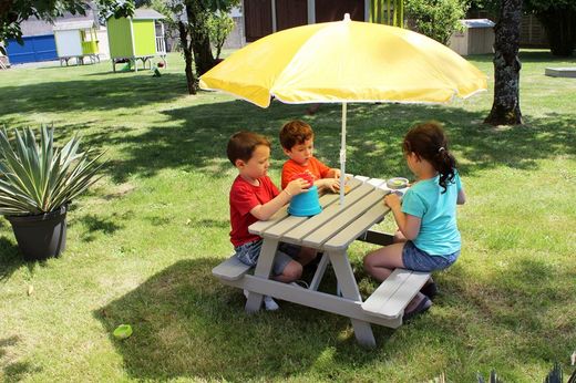 Table de pique-nique spéciale enfants