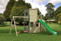 Parque infantil Fungoo Lofter con tobogán verde y casita