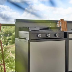 Modern gas griddle