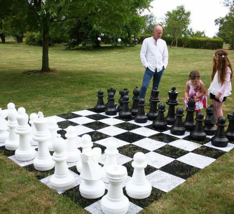 Jogo de xadrez gigante com tabuleiro rígido gigante incluido