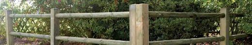 Recinzione in legno di campagna