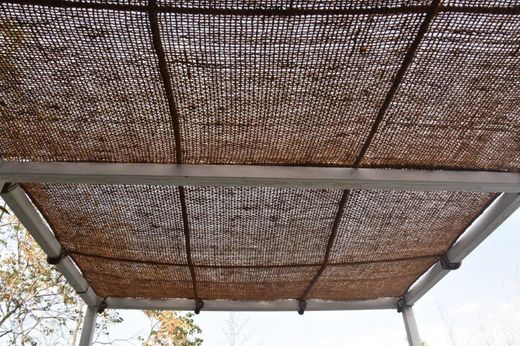 Malla sombreo de fibra de coco, protección natural y estilo